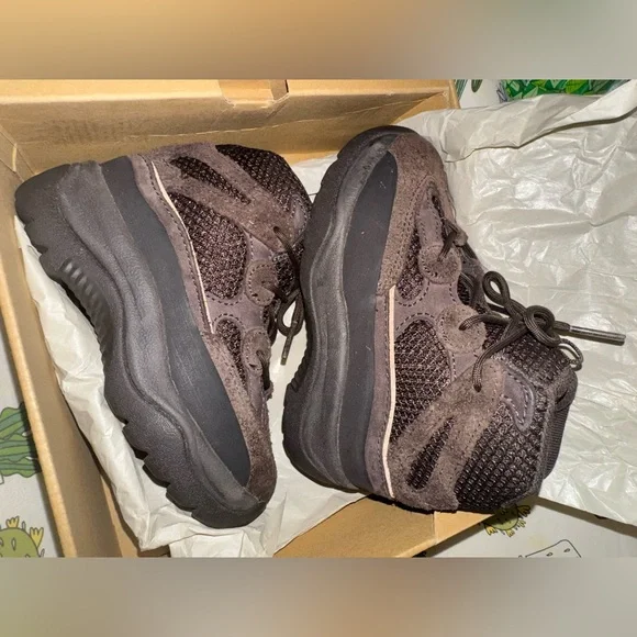 adidas Yeezy Desert Boots Oil Kids Shoes Toddler 9k 9 YZY DSRT BT Dark Brown TD adidas Yeezy Desert Boots Oil Kids Shoes Toddler 9k 9 YZY DSRT BT Dark Brown TD